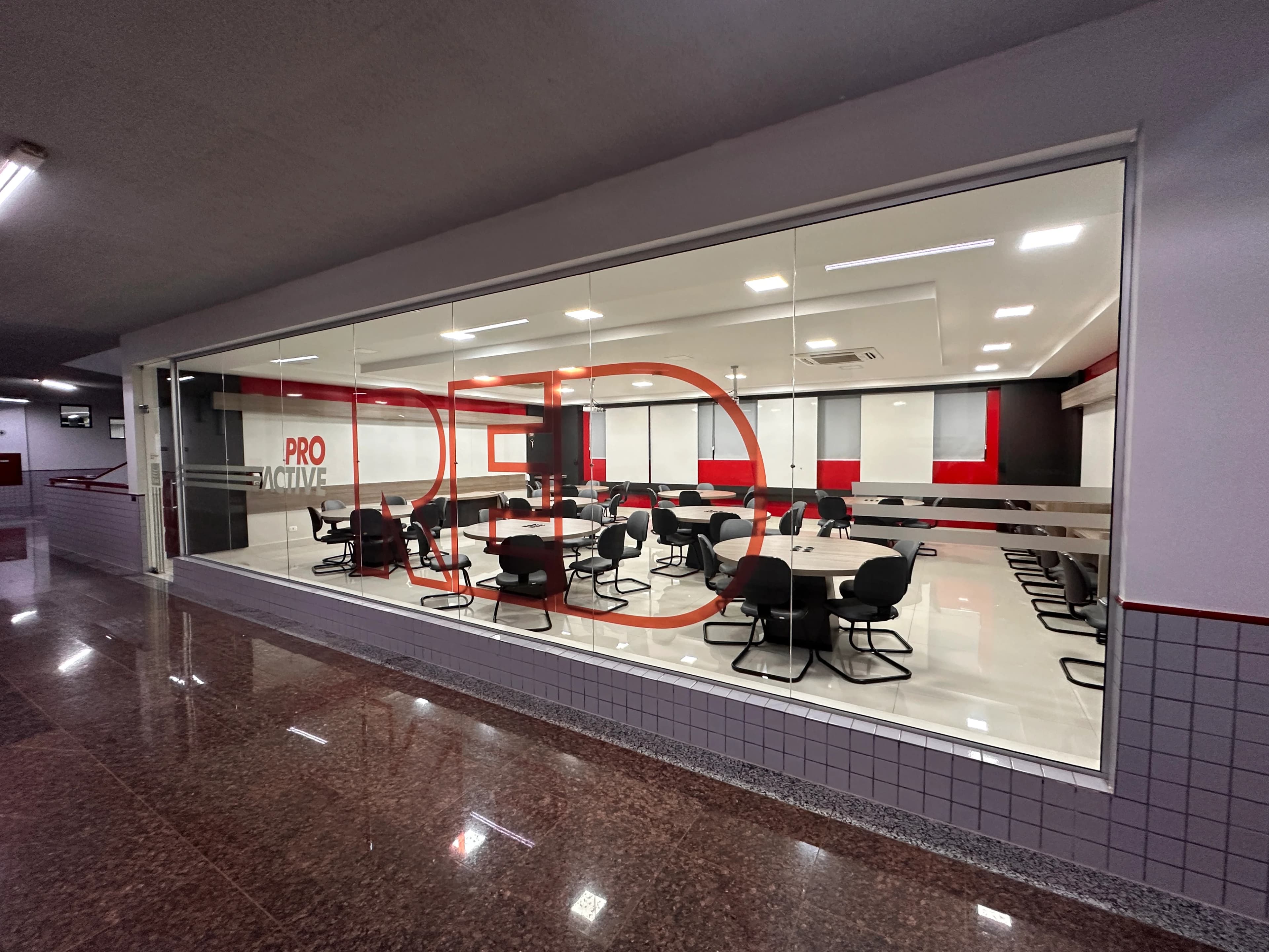 Sala Pro-Active Red