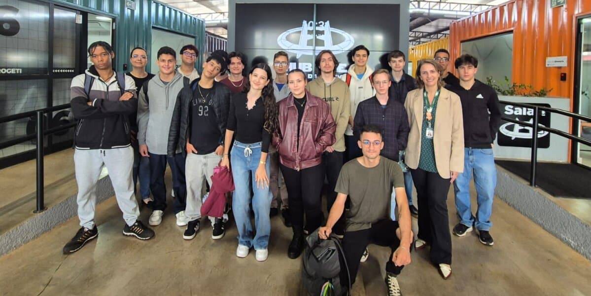 Acadêmicos de Engenharia de Software realizam visita técnica a ambientes de inovação