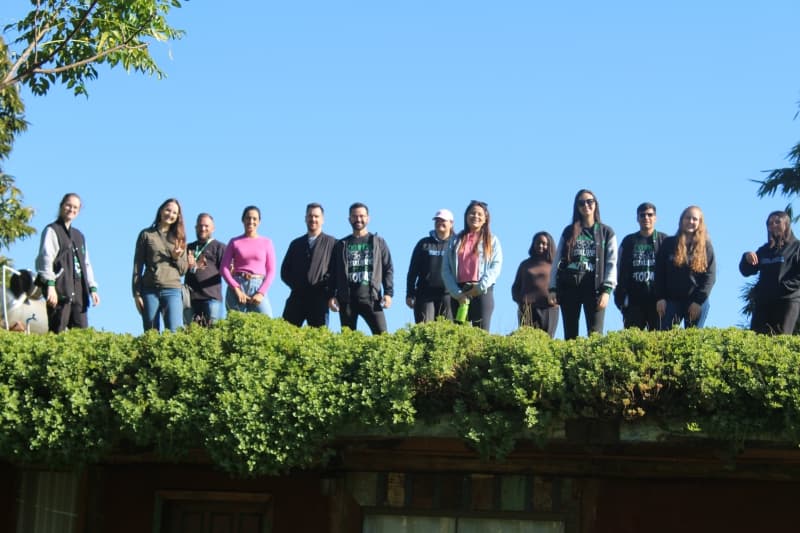 Acadêmicos de Ciências Biológicas visitam Instituto Pedra da Mata