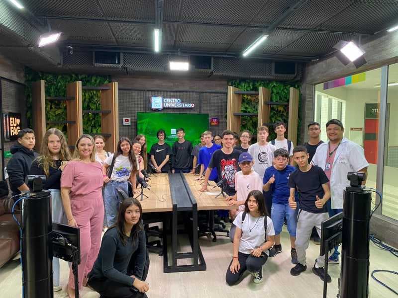 Estudantes com altas habilidades da Rede Estadual participam de oficinas no Centro FAG