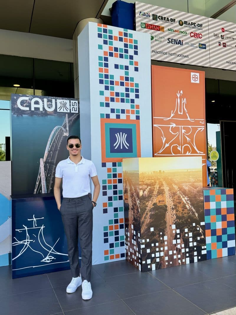Acadêmico representa a Instituição na Conferência Internacional de Arquitetura e Urbanismo