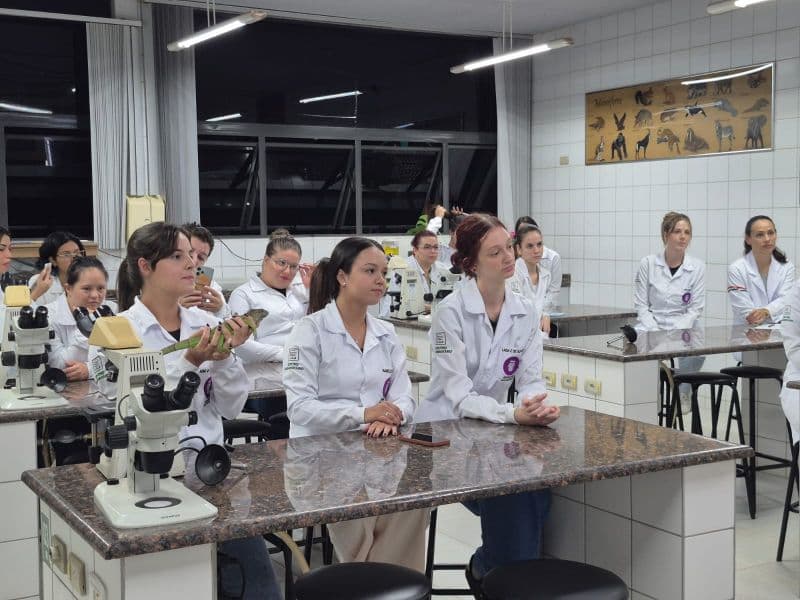 Acadêmicos de Biologia se preparam para atividades no Acamp FAG