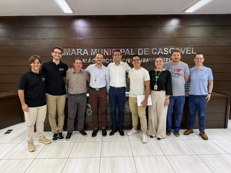 IFMSA: estudantes de Medicina recebem certificados da Câmara Municipal por atuação no Projeto Vape-Zero