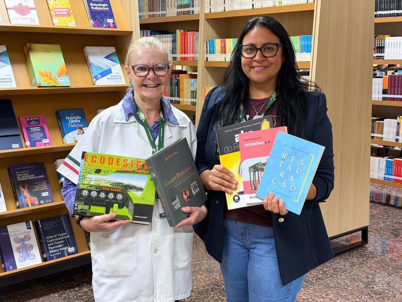 Biblioteca do Centro Universitário FAG recebe novos livros de Arquitetura e Urbanismo