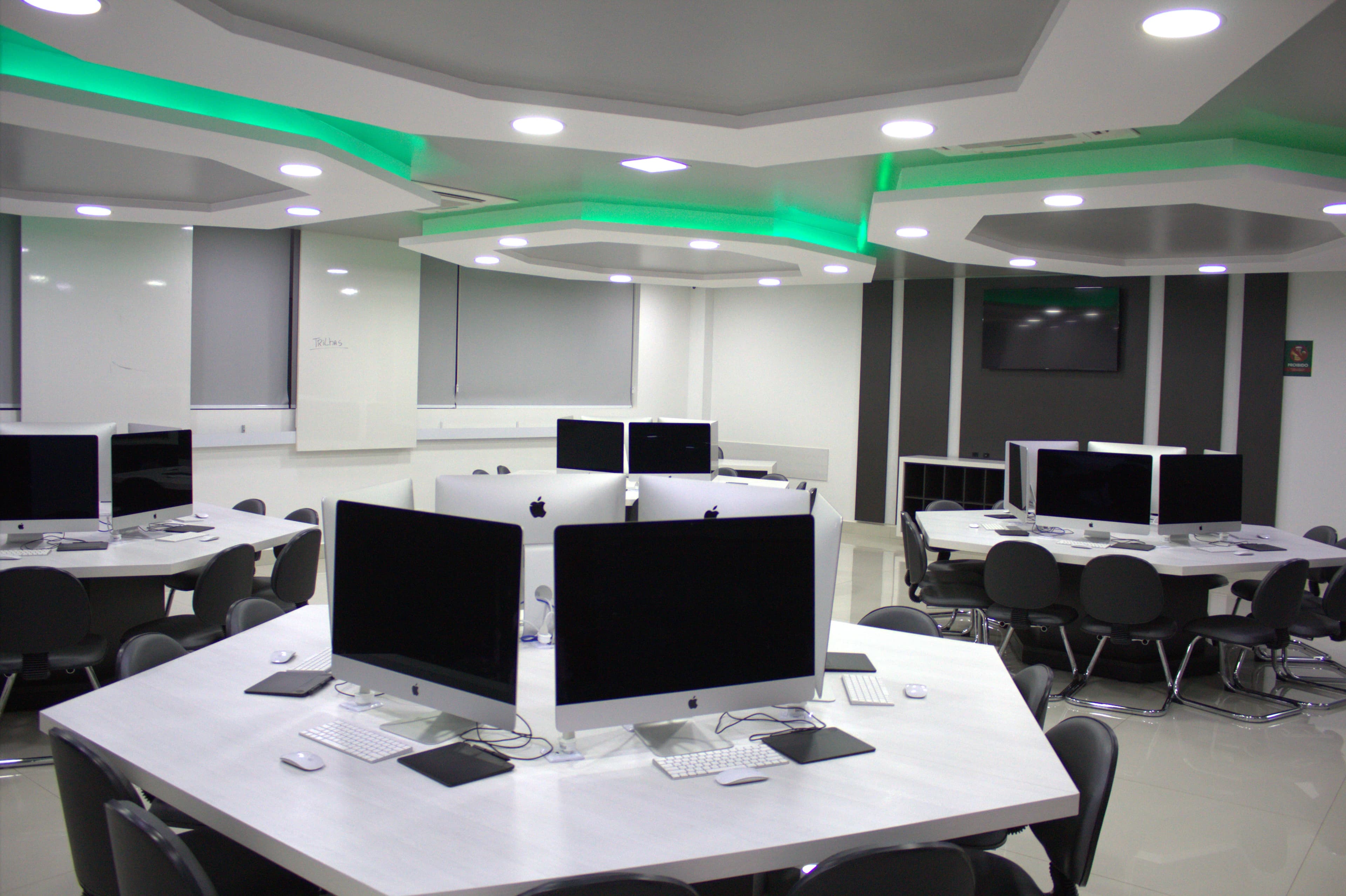 Laboratório de Design com iMacs