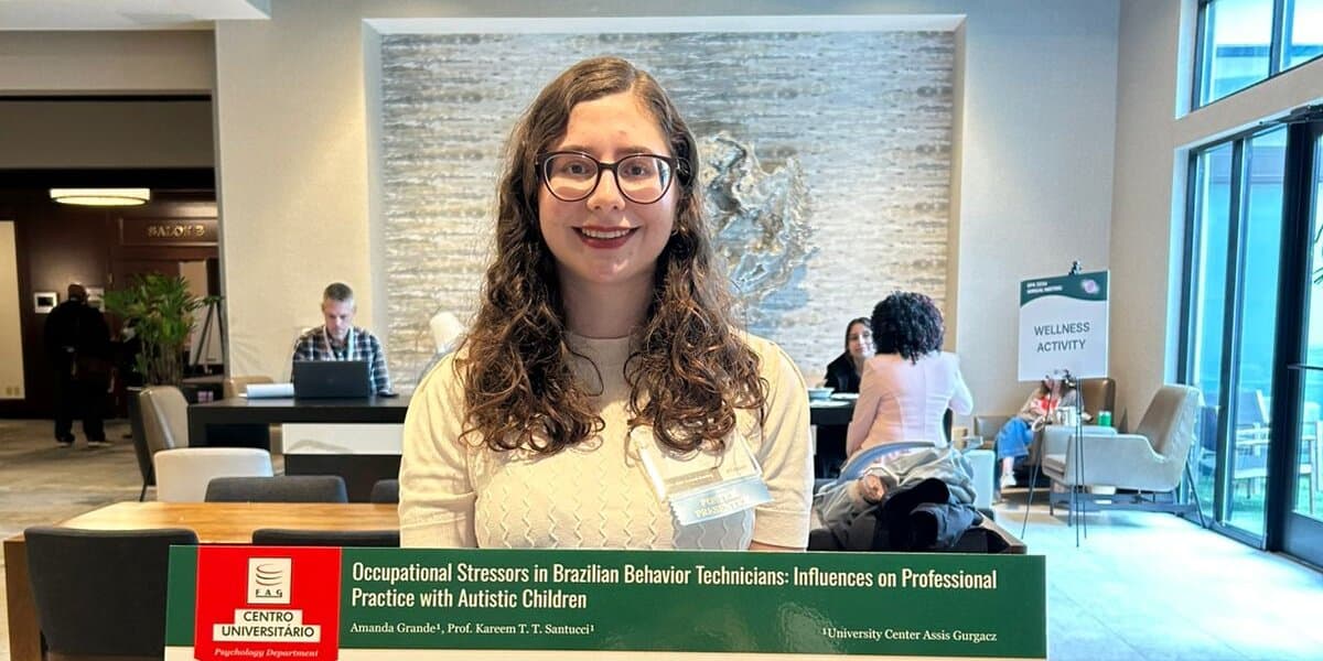 Aluna de Psicologia apresenta pesquisa de iniciação científica na reunião anual da Georgia Psychological Association