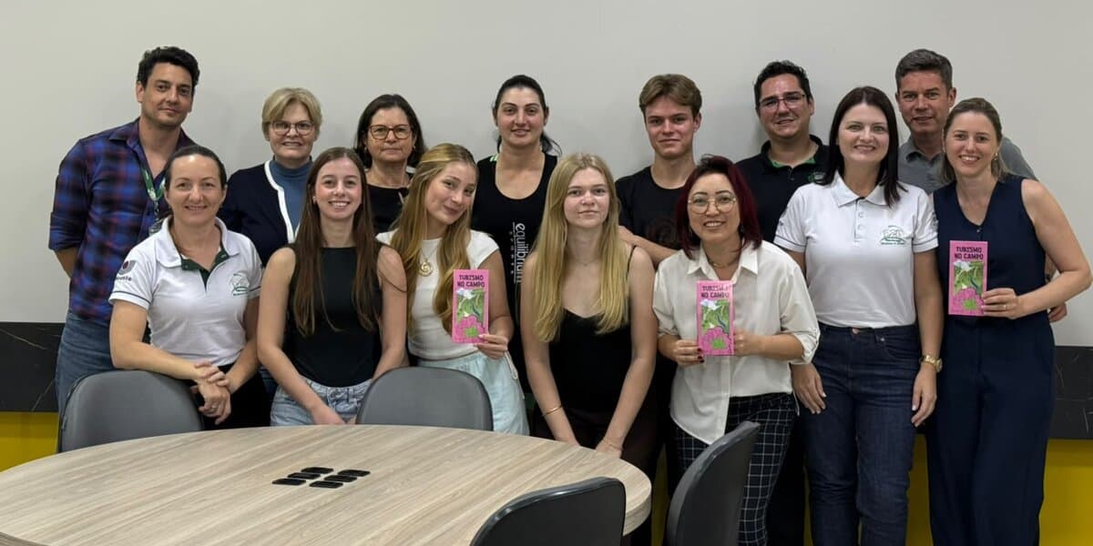 Acadêmicos da FAG Toledo se reúnem com prefeitura para tratar da 2ª edição do Mapa do Turismo no Campo