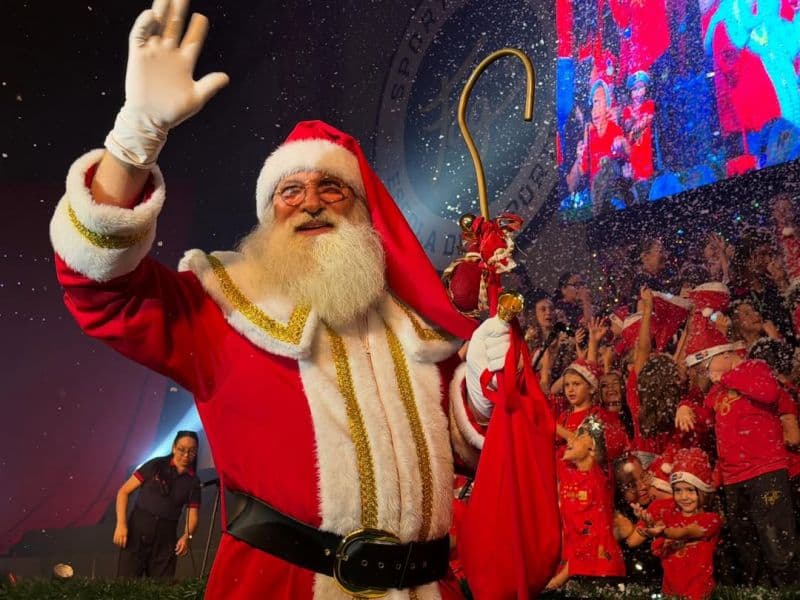 Cantata Show do Colégio FAG resgata a magia do Natal em família