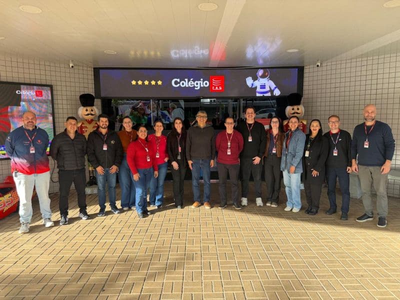 Colégio FAG recebe a visita do presidente da Poliedro