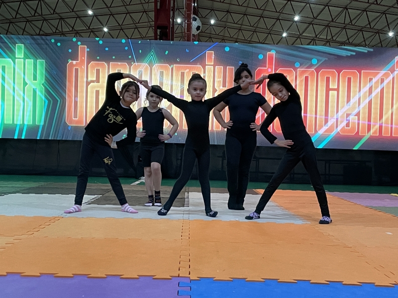 Apresentação Hip Hop e Ginástica Rítmica 